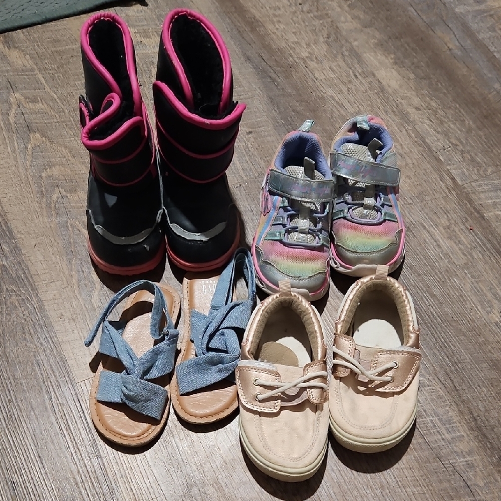 4/$25 Toddler 9c Shoe Lot